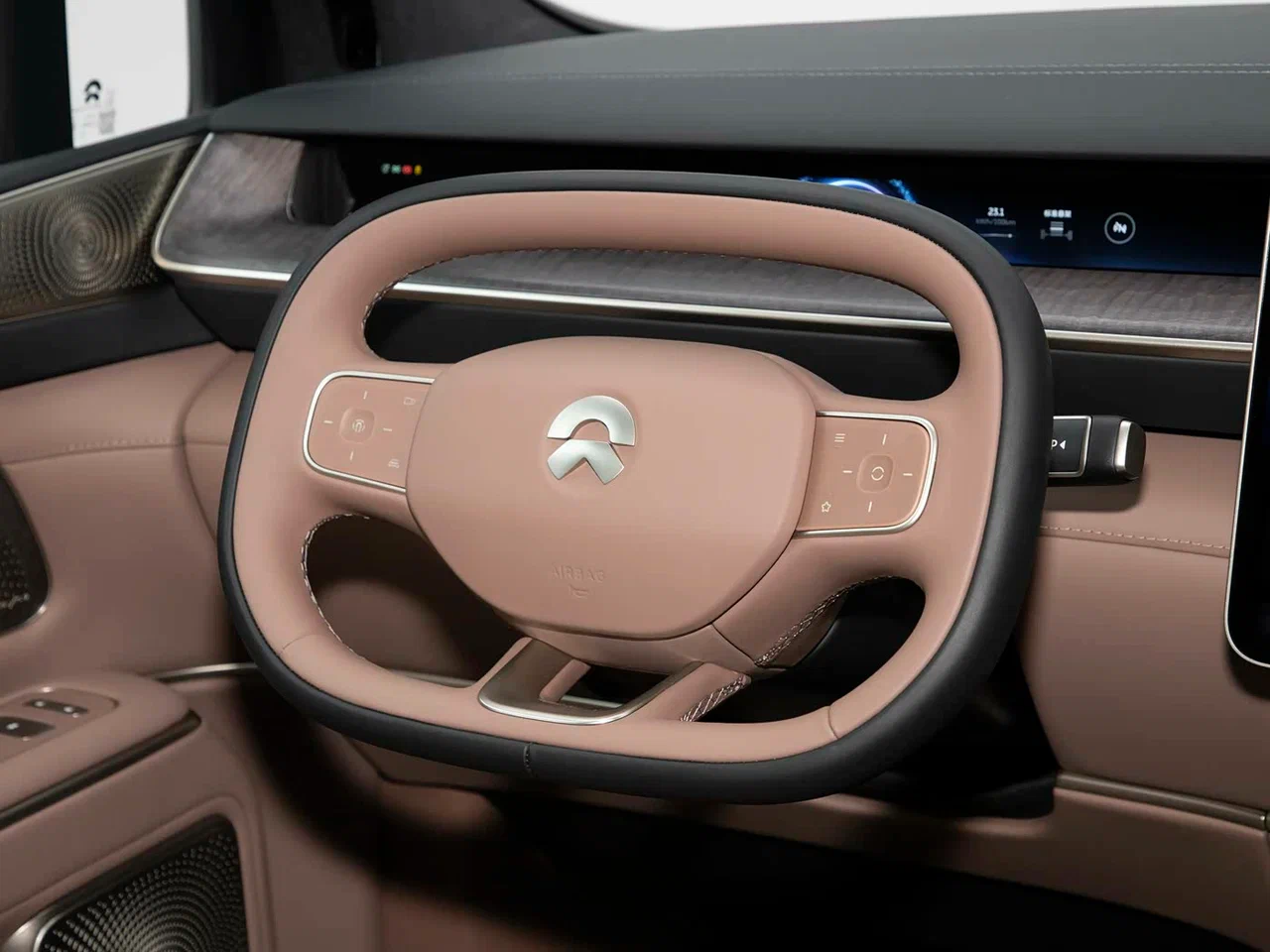 NIO ES9 - SECRETCARS