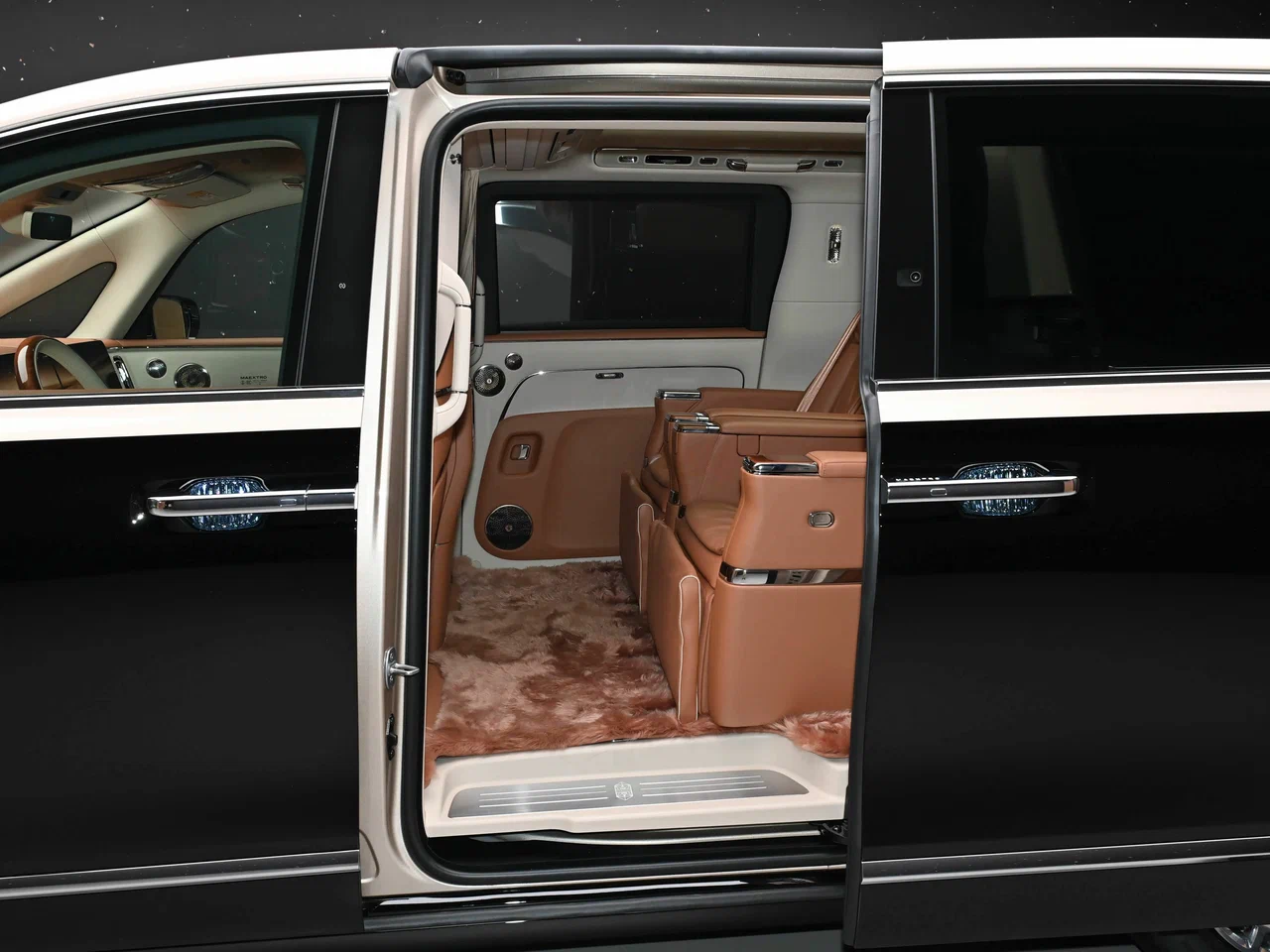 Maextro V800 - SECRETCARS