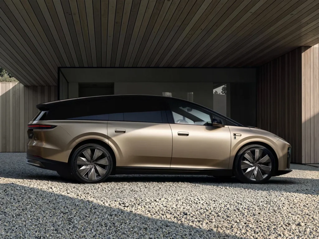 Lixiang i9 - SECRETCARS